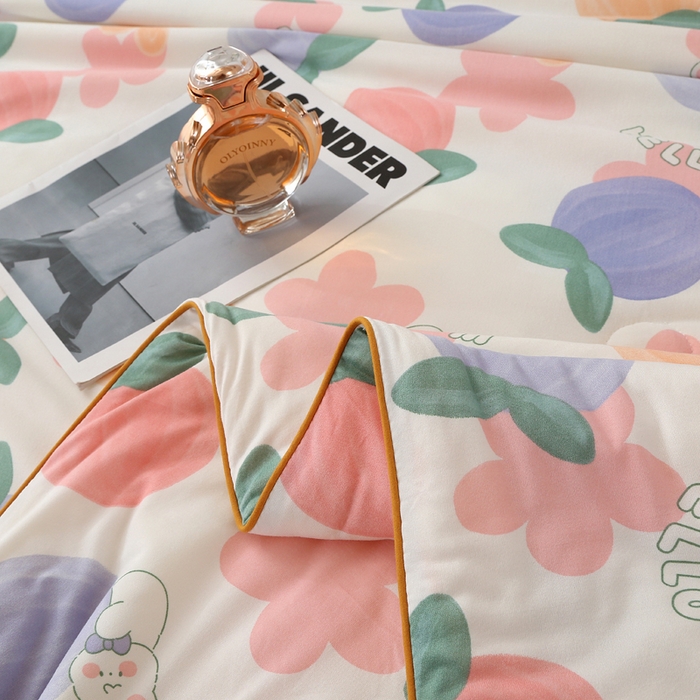 91家纺网 家纺一手货源 找家纺 薇玛仕 2026新款A类牛奶丝针织棉印花大豆夏凉被空调被儿童被 兔桃桃