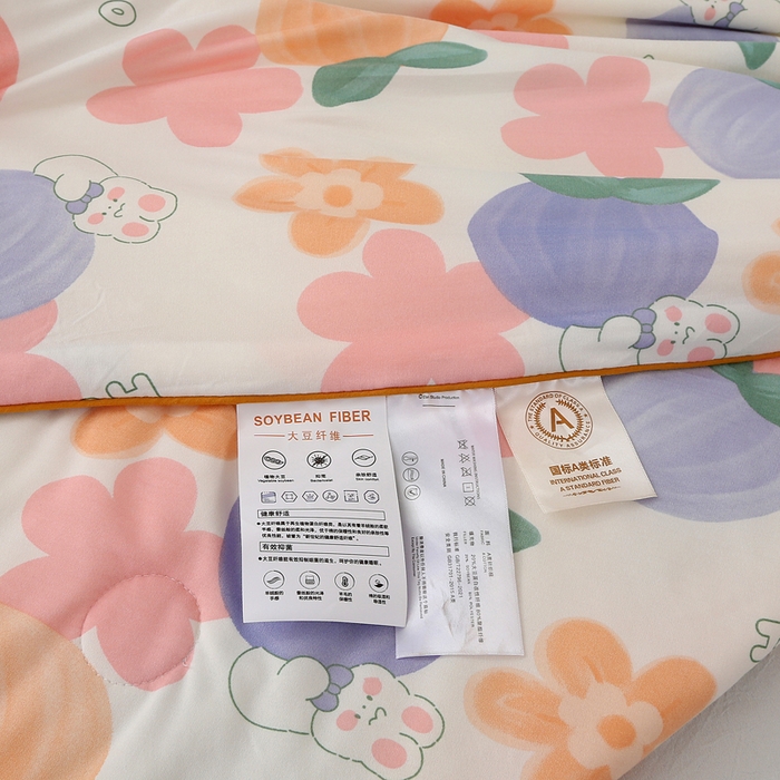 91家纺网 家纺一手货源 找家纺 薇玛仕 2026新款A类牛奶丝针织棉印花大豆夏凉被空调被儿童被 兔桃桃