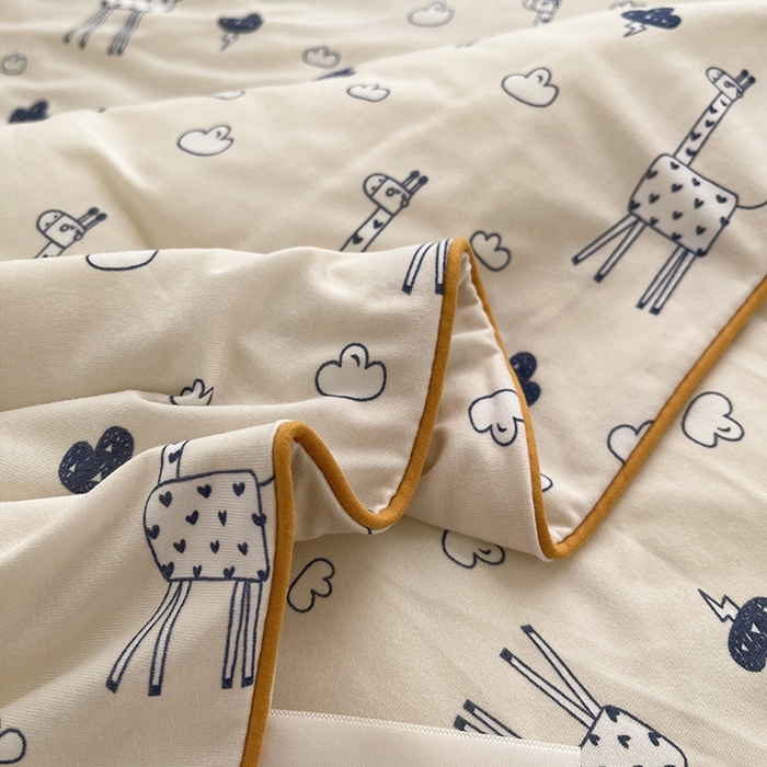 91家纺网 家纺一手货源 找家纺 薇玛仕 2026新款A类牛奶丝针织棉印花大豆夏凉被空调被儿童被 长颈鹿