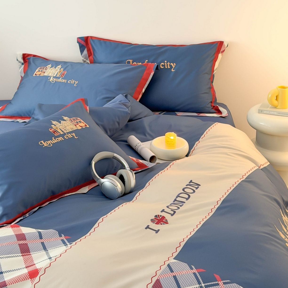 91家纺网 家纺一手货源 找家纺 （总）西西家居 2026春夏新款100S长绒棉纯棉数码印花绣花四件套-英伦蓝调