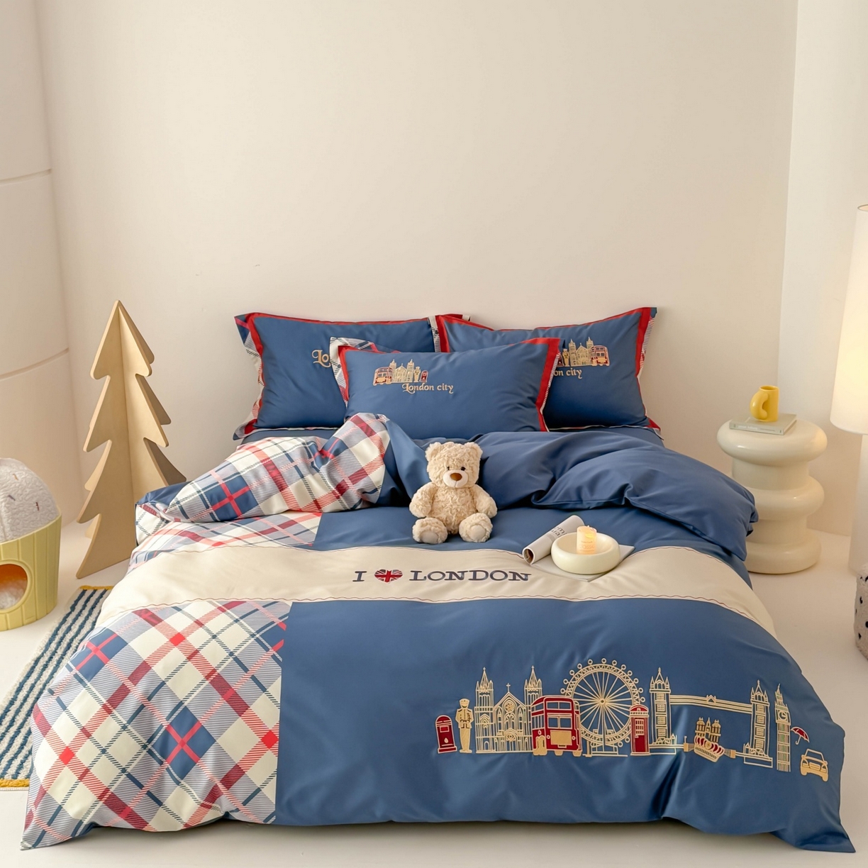 91家纺网 家纺一手货源 找家纺 （总）西西家居 2026春夏新款100S长绒棉纯棉数码印花绣花四件套-英伦蓝调