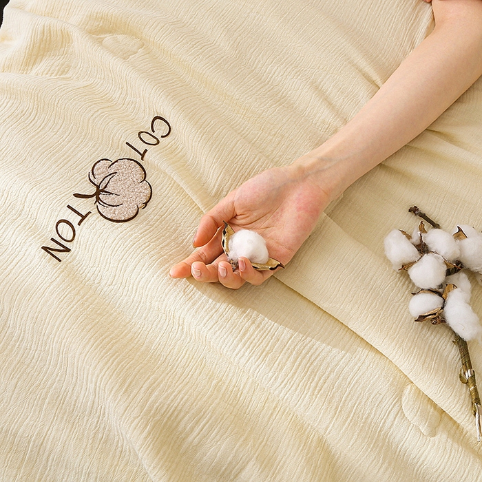 91家纺网 家纺一手货源 找家纺 薇玛仕 2026A类全棉双层皱皱纱立体烫画纯色款大豆夏凉被空调被 皱皱-米黄