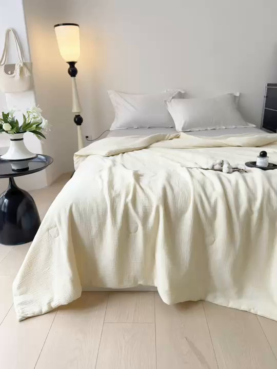 91家纺网 家纺一手货源 找家纺 薇玛仕 2026A类全棉双层皱皱纱立体烫画纯色款大豆夏凉被空调被 皱皱-米黄