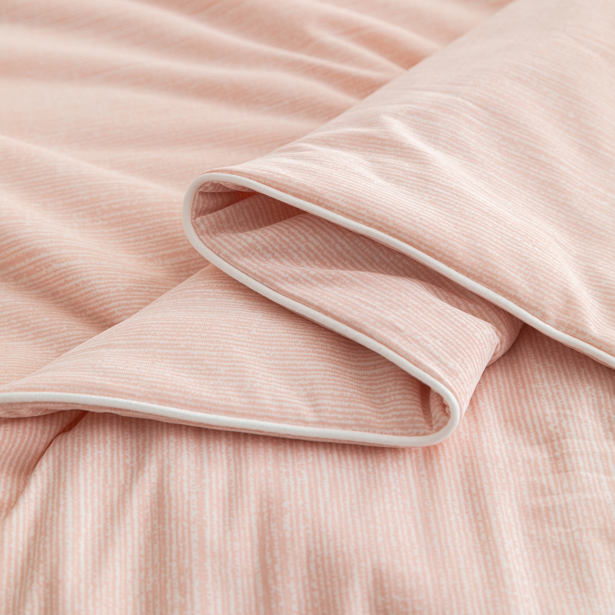 91家纺网 家纺一手货源 找家纺 （总）亿莱鑫 2026春夏新款纯色高克重仿锦氨凉感夏被夏凉被空调被-扬帆起航