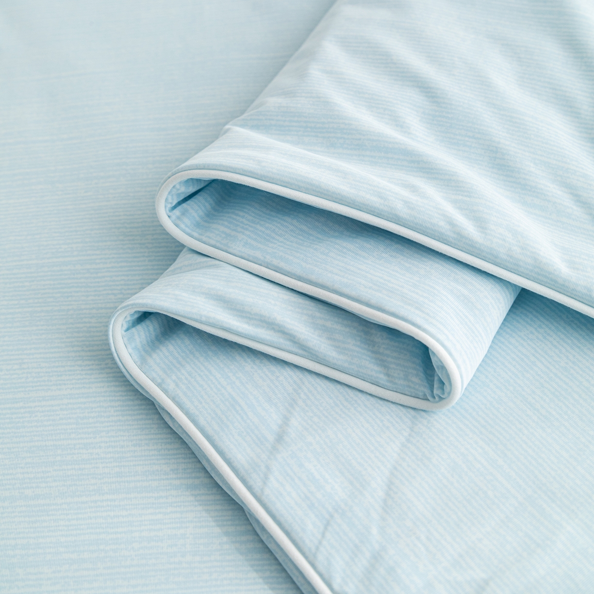 91家纺网 家纺一手货源 找家纺 亿莱鑫 2026春夏新款纯色高克重仿锦氨凉感夏被夏凉被空调被-扬帆起航 扬帆起航-蓝