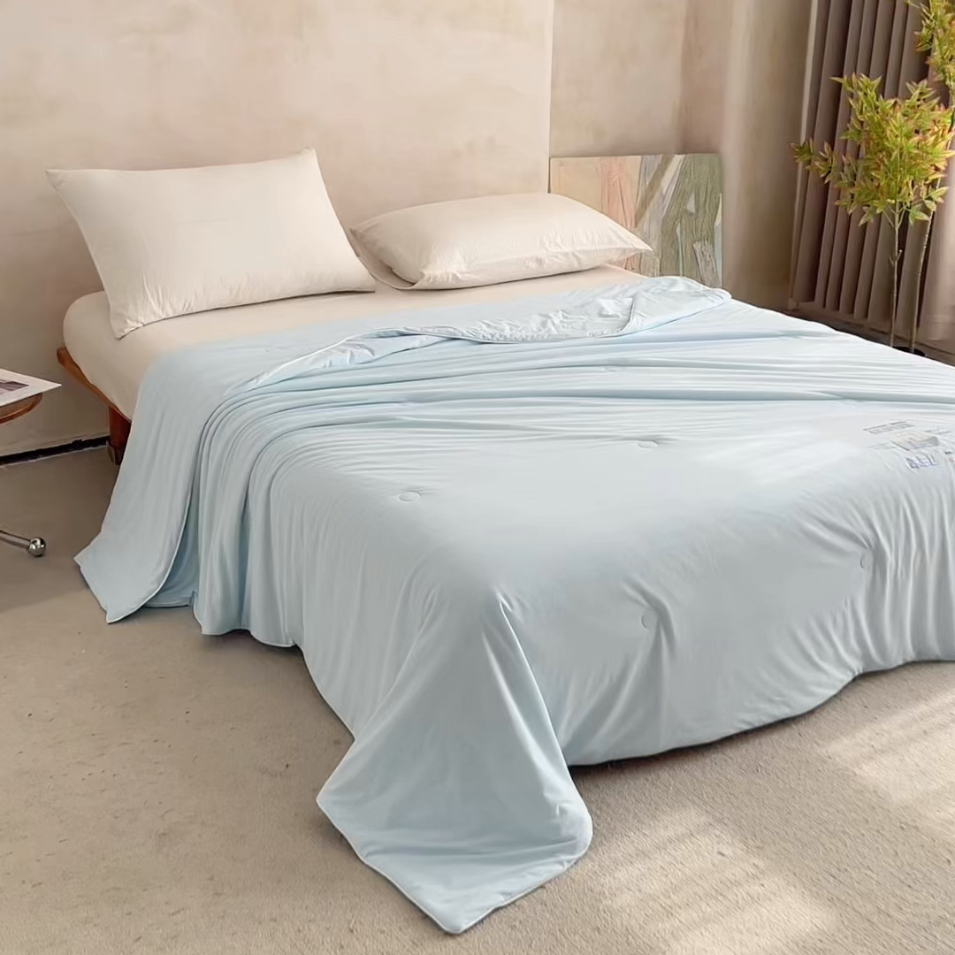 91家纺网 家纺一手货源 找家纺 亿莱鑫 2026春夏新款纯色高克重仿锦氨凉感夏被夏凉被空调被-扬帆起航 扬帆起航-蓝