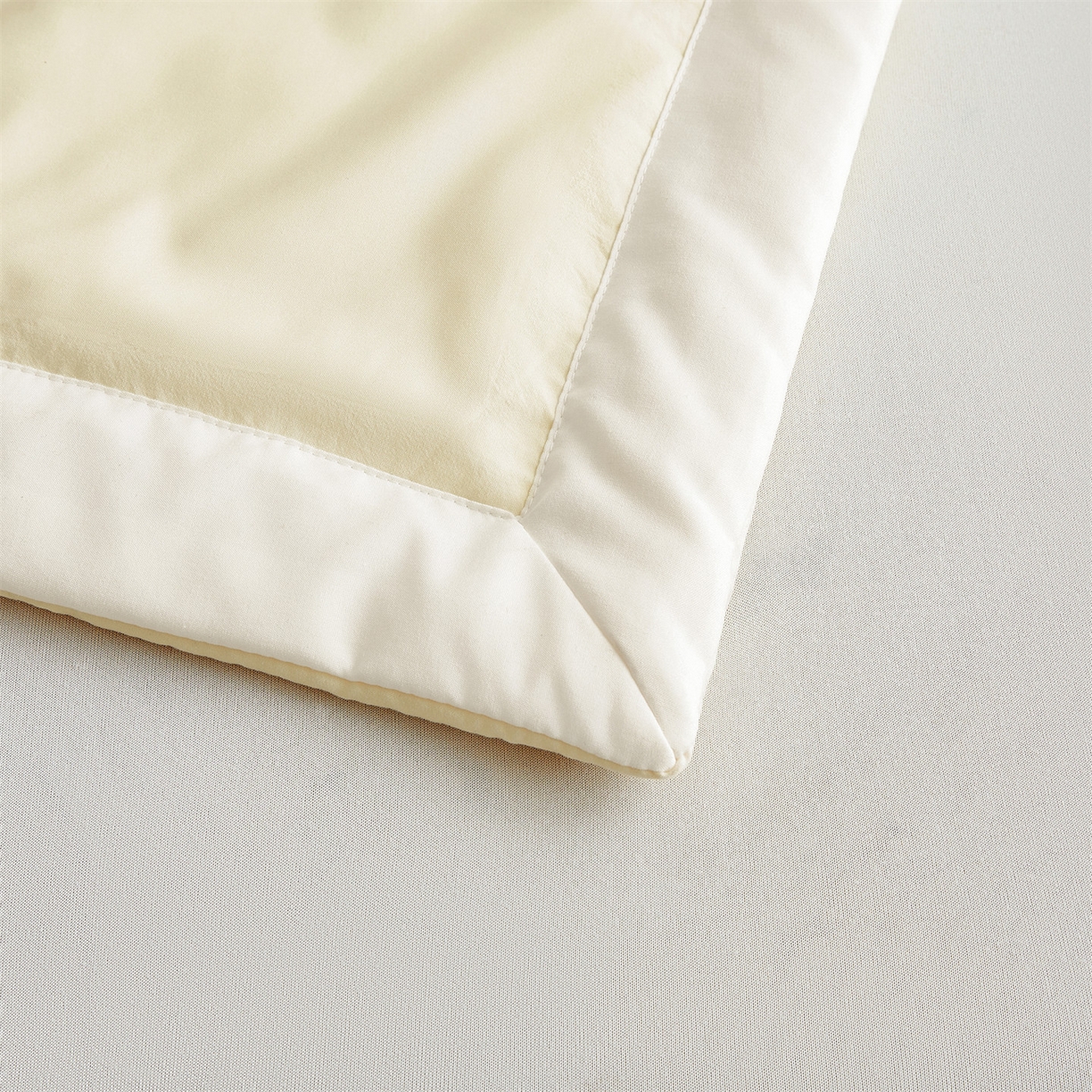 91家纺网 家纺一手货源 找家纺 招财星家纺 2026新款国标A类棉麻大豆纤维手包边夏凉被夏被空调被子被芯直播爆款【含质检报告买家秀】 洛汐-米黄