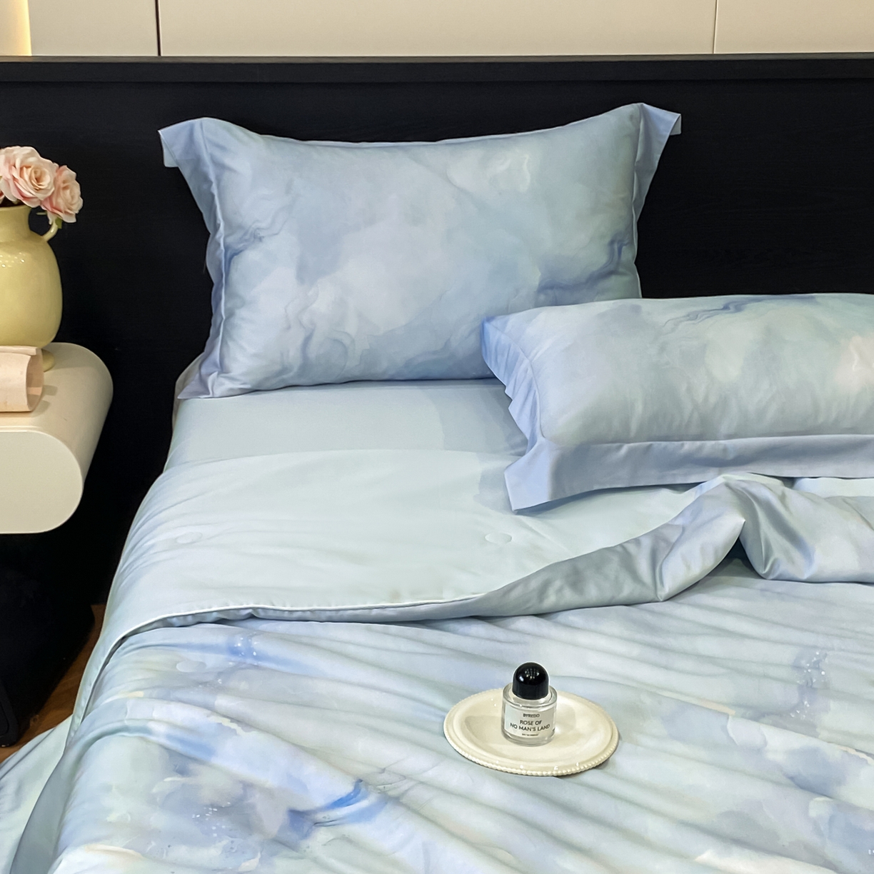 91家纺网 家纺一手货源 找家纺 新方向 2026新款数码印花天丝棉夏被四件套-如愿（控价 标准368元 加大388元） 如愿-微光蓝