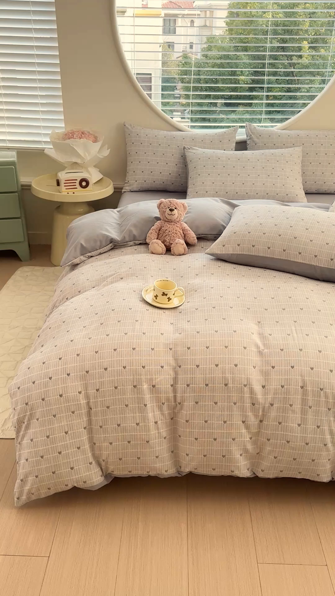 91家纺网 家纺一手货源 找家纺 爱多多家居 2026新款双层纱针织棉印花单被套 爱心灰