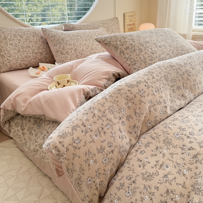 91家纺网 家纺一手货源 找家纺 爱多多家居 2026新款双层纱针织棉印花单被套 花丛咖