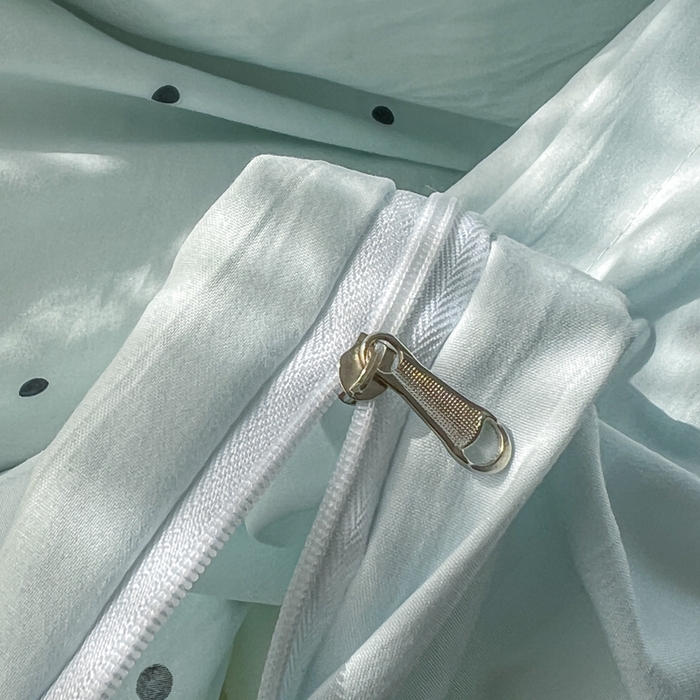 91家纺网 家纺一手货源 找家纺 （总）金盛皇朝家纺 2026新款仿棉木棉水洗棉绣花ins小清新床裙床单款四件套-糖果兔系列