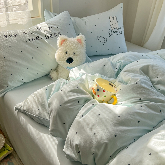 91家纺网 家纺一手货源 找家纺 （总）金盛皇朝家纺 2026新款仿棉木棉水洗棉绣花ins小清新床裙床单款四件套-糖果兔系列