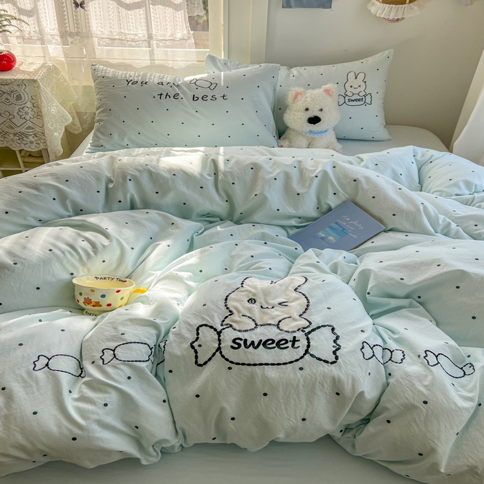 91家纺网 家纺一手货源 找家纺 （总）金盛皇朝家纺 2026新款仿棉木棉水洗棉绣花ins小清新床裙床单款四件套-糖果兔系列