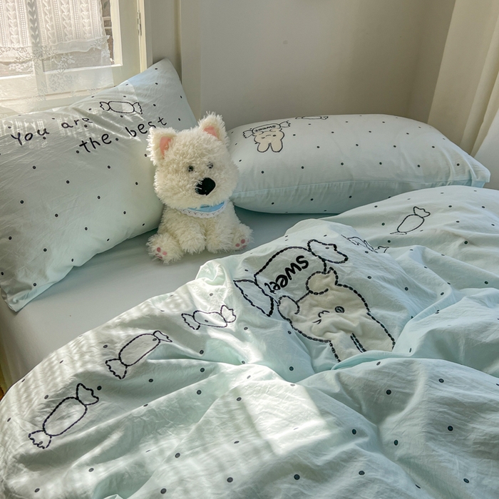 91家纺网 家纺一手货源 找家纺 （总）金盛皇朝家纺 2026新款仿棉木棉水洗棉绣花ins小清新床裙床单款四件套-糖果兔系列