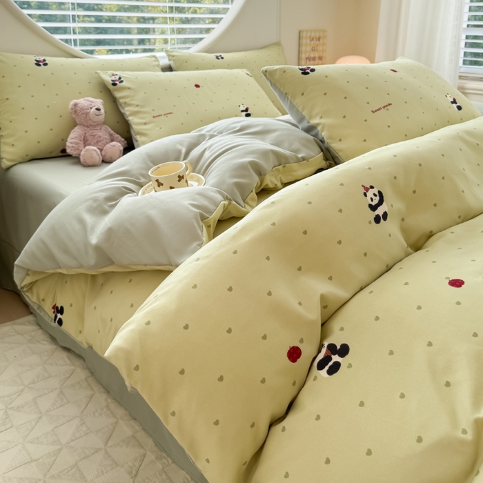 91家纺网 家纺一手货源 找家纺 爱多多家居 2026新款双层纱针织棉印花单被套 熊猫绿