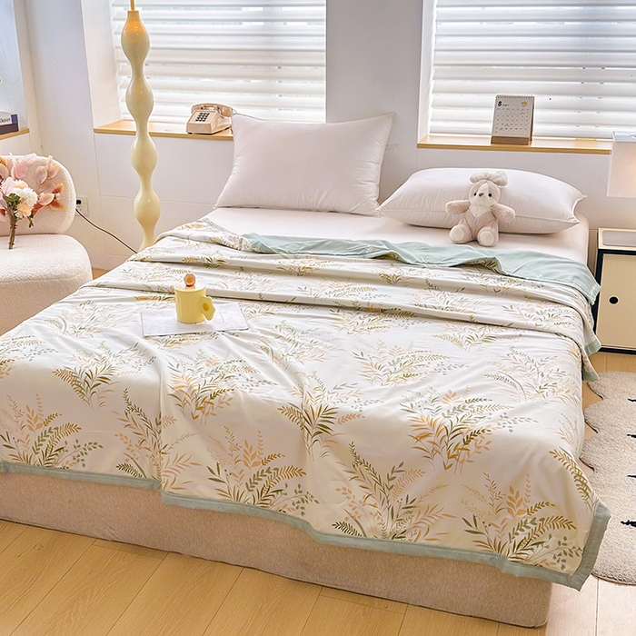 91家纺网 家纺一手货源 找家纺 友承家纺 2026年新款超声波压花双人卡通夏凉被亲肤磨毛空调被学生宿舍单人被床上用品礼品被 芳草