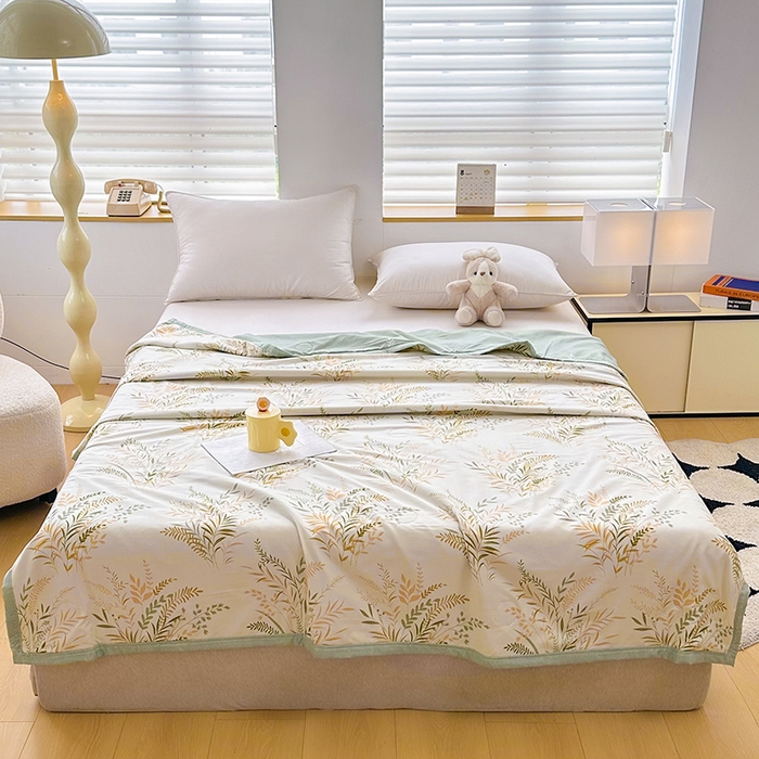 91家纺网 家纺一手货源 找家纺 友承家纺 2026年新款超声波压花双人卡通夏凉被亲肤磨毛空调被学生宿舍单人被床上用品礼品被 芳草