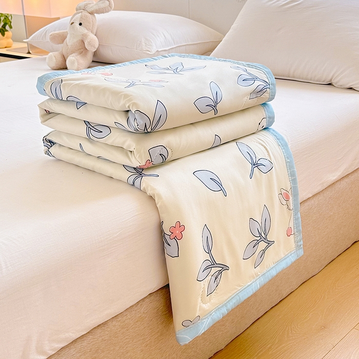 91家纺网 家纺一手货源 找家纺 友承家纺 2026年新款超声波压花双人卡通夏凉被亲肤磨毛空调被学生宿舍单人被床上用品礼品被 花园小兔