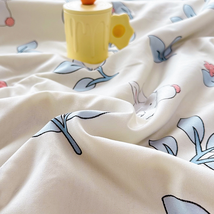 91家纺网 家纺一手货源 找家纺 友承家纺 2026年新款超声波压花双人卡通夏凉被亲肤磨毛空调被学生宿舍单人被床上用品礼品被 花园小兔