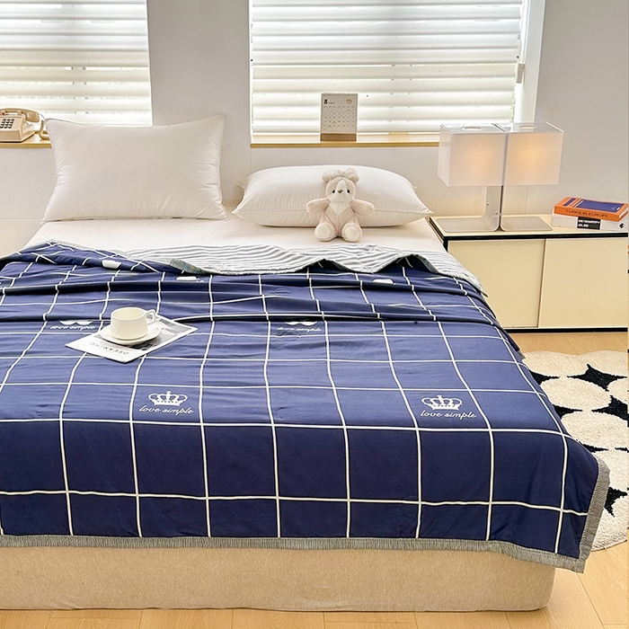 91家纺网 家纺一手货源 找家纺 友承家纺 2026年新款超声波压花双人卡通夏凉被亲肤磨毛空调被学生宿舍单人被床上用品礼品被 初遇