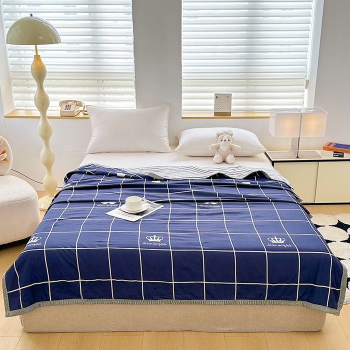 91家纺网 家纺一手货源 找家纺 友承家纺 2026年新款超声波压花双人卡通夏凉被亲肤磨毛空调被学生宿舍单人被床上用品礼品被 初遇