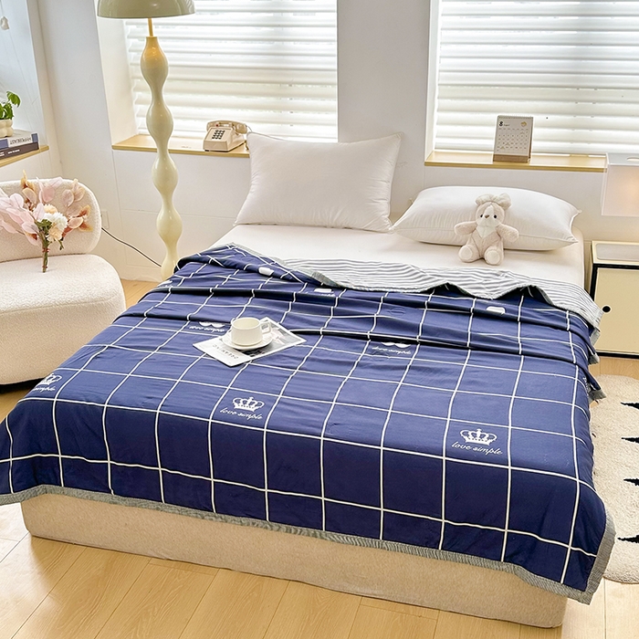 91家纺网 家纺一手货源 找家纺 友承家纺 2026年新款超声波压花双人卡通夏凉被亲肤磨毛空调被学生宿舍单人被床上用品礼品被 初遇