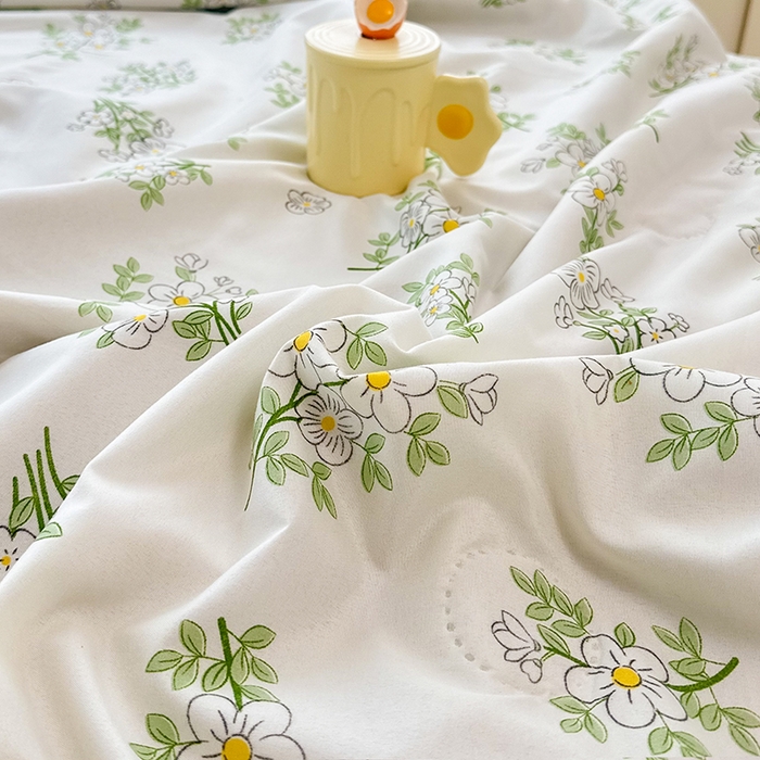 91家纺网 家纺一手货源 找家纺 友承家纺 2026年新款超声波压花双人卡通夏凉被亲肤磨毛空调被学生宿舍单人被床上用品礼品被 繁花似景