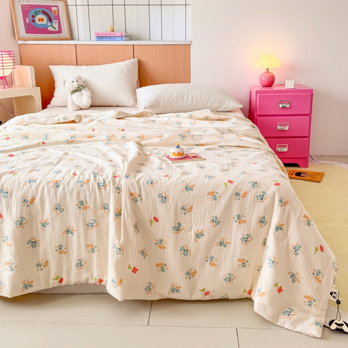 91家纺网 家纺一手货源 找家纺 薇玛仕 2026新款A类全棉双层皱皱纱印花款大豆夏凉被空调被亲子被卡通儿童被 兰花朵朵