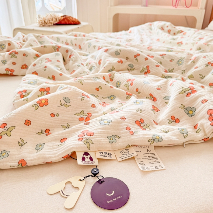 91家纺网 家纺一手货源 找家纺 薇玛仕 2026新款A类全棉双层皱皱纱印花款大豆夏凉被空调被亲子被卡通儿童被 果乐花园