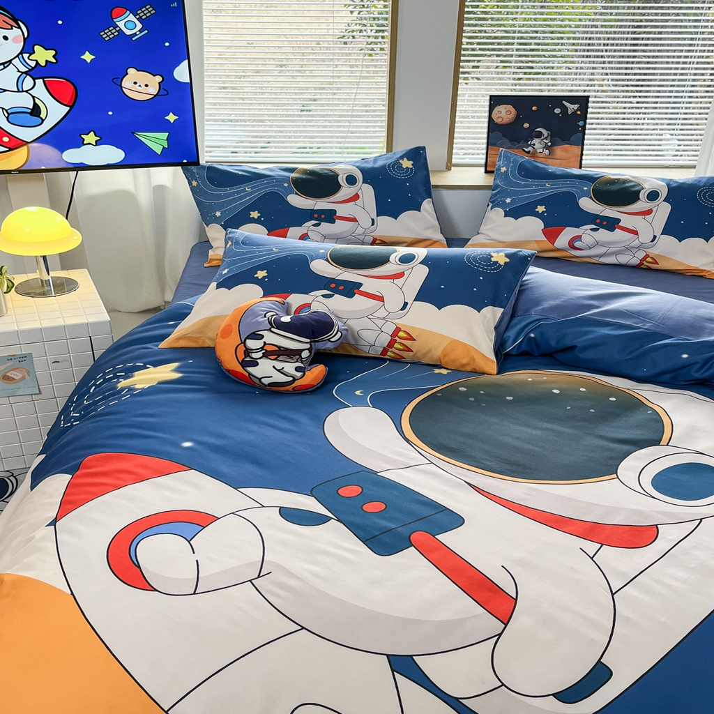 91家纺网 家纺一手货源 找家纺 孩子王 2025新款亲肤活性大版纯棉专版太空人卡通学生儿童宿舍四件套系列 航天火箭