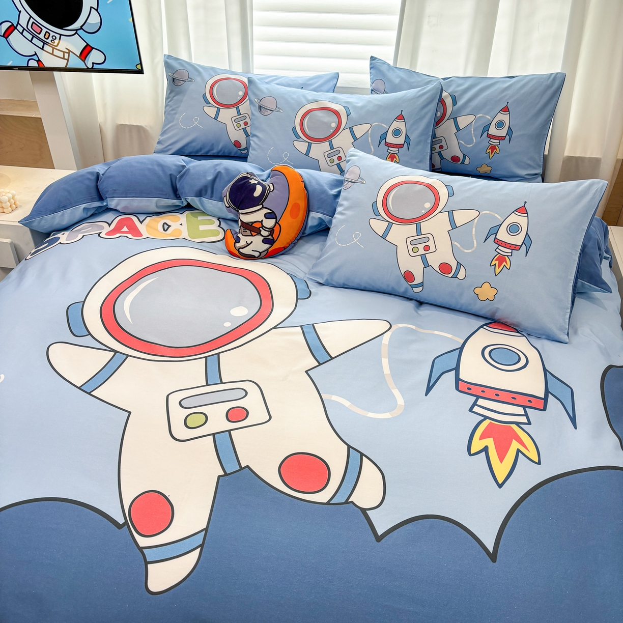91家纺网 家纺一手货源 找家纺 孩子王 2025新款亲肤活性大版纯棉专版太空人卡通学生儿童宿舍四件套系列 星球舰长