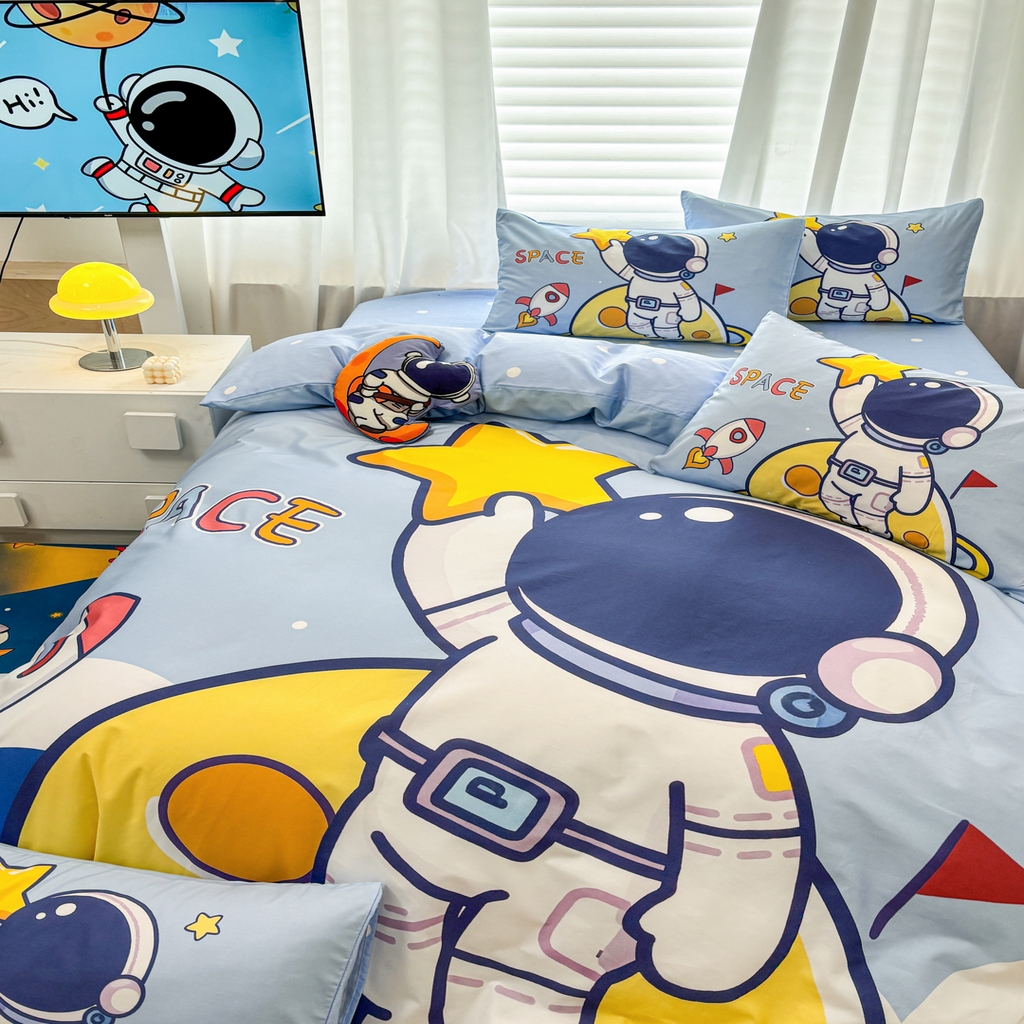91家纺网 家纺一手货源 找家纺 孩子王 2025新款亲肤活性大版纯棉专版太空人卡通学生儿童宿舍四件套系列 月球摘星记
