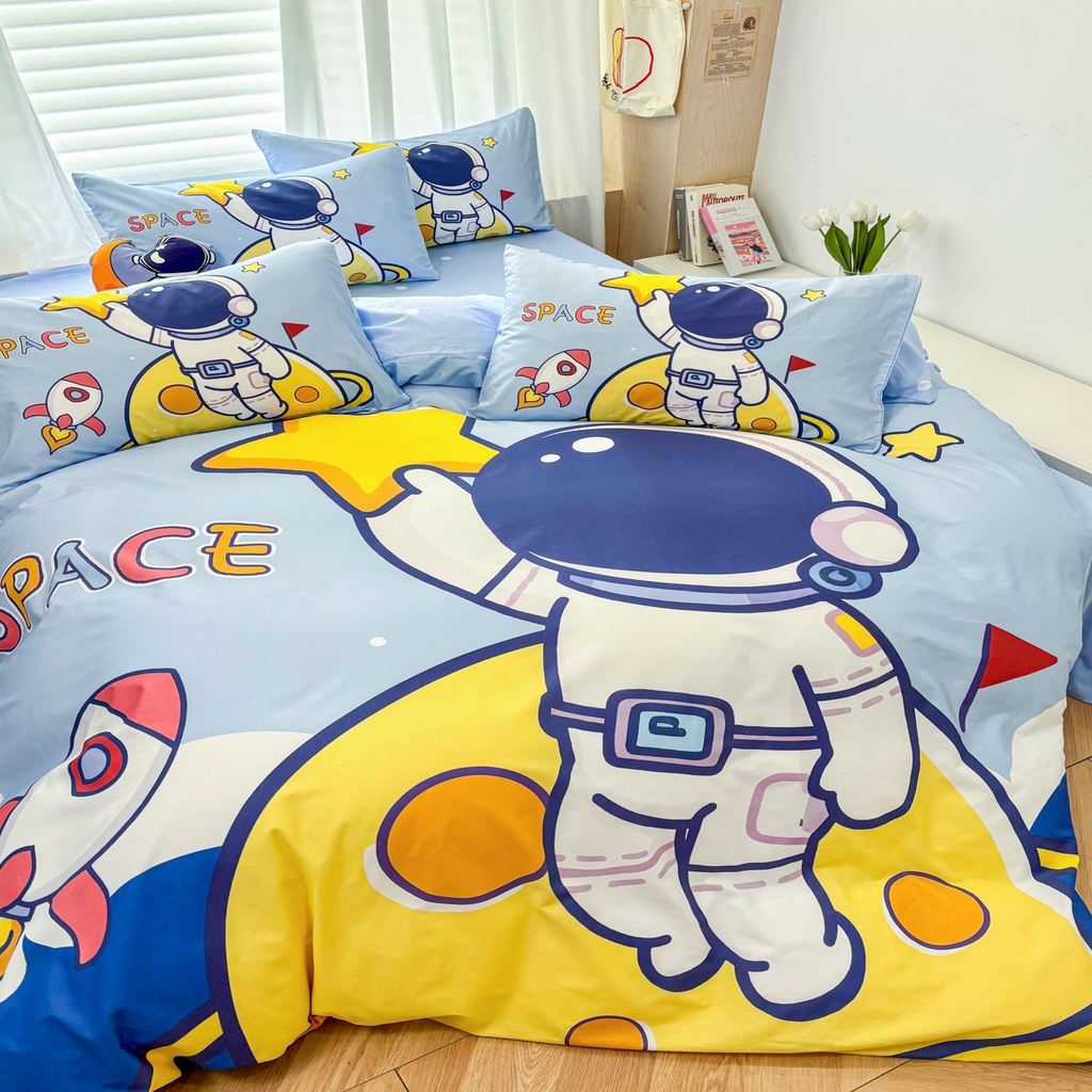91家纺网 家纺一手货源 找家纺 孩子王 2025新款亲肤活性大版纯棉专版太空人卡通学生儿童宿舍四件套系列 月球摘星记