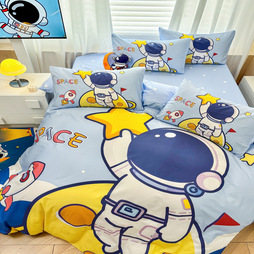 91家纺网 家纺一手货源 找家纺 孩子王 2025新款亲肤活性大版纯棉专版太空人卡通学生儿童宿舍四件套系列 月球摘星记