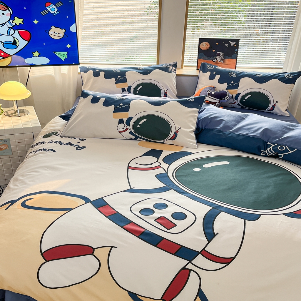 91家纺网 家纺一手货源 找家纺 孩子王 2025新款亲肤活性大版纯棉专版太空人卡通学生儿童宿舍四件套系列 艺术宇航员