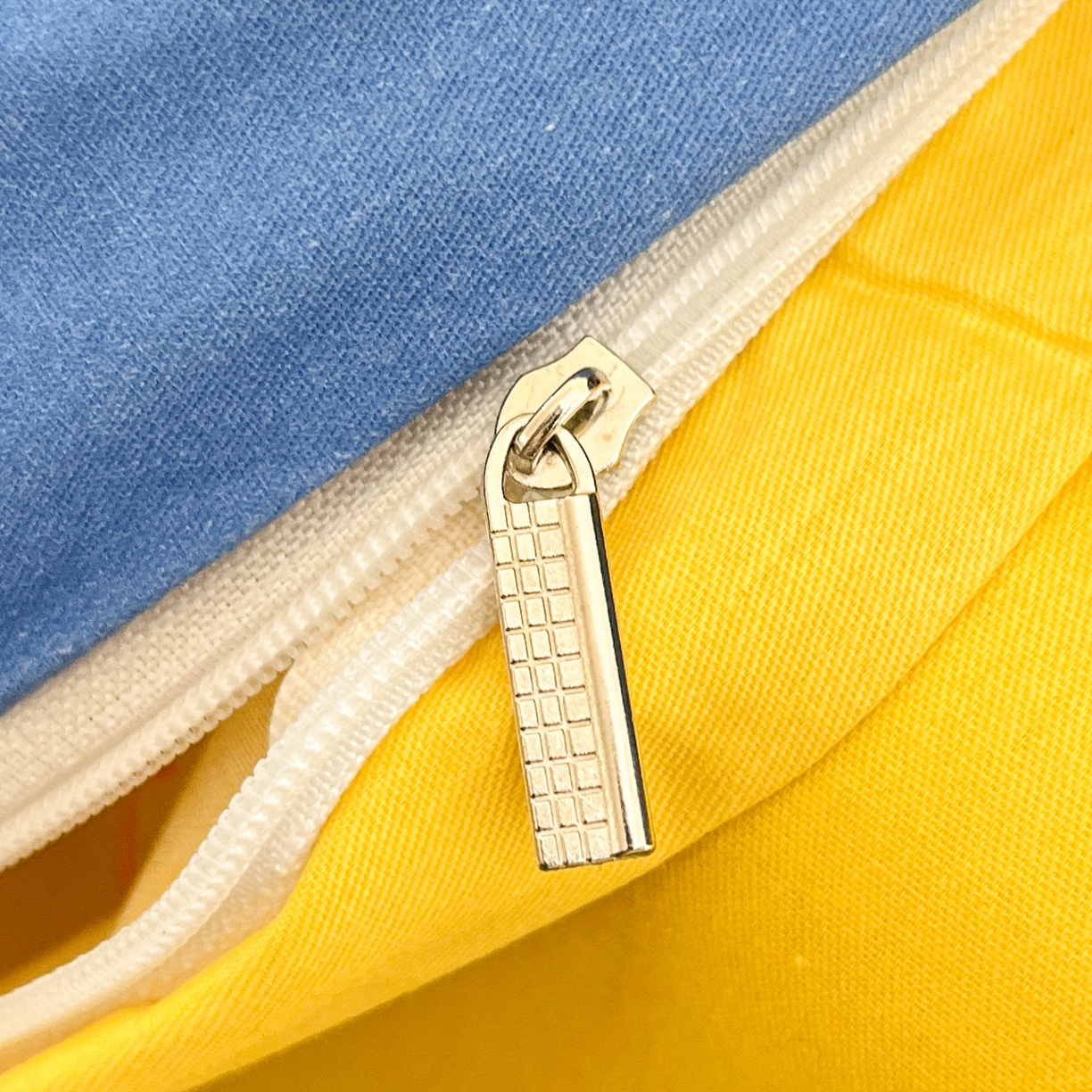 91家纺网 家纺一手货源 找家纺 孩子王 2025新款亲肤活性大版纯棉专版太空人卡通学生儿童宿舍四件套系列 挖掘机