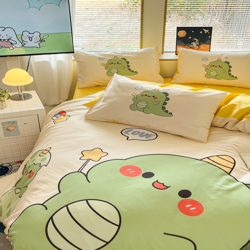 91家纺网 家纺一手货源 找家纺 孩子王 2025新款亲肤活性大版纯棉专版太空人卡通学生儿童宿舍四件套系列 欢乐恐龙