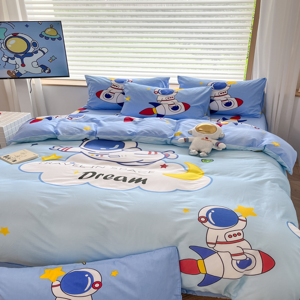 91家纺网 家纺一手货源 找家纺 孩子王 2025新款亲肤活性大版纯棉专版太空人卡通学生儿童宿舍四件套系列 宇航员