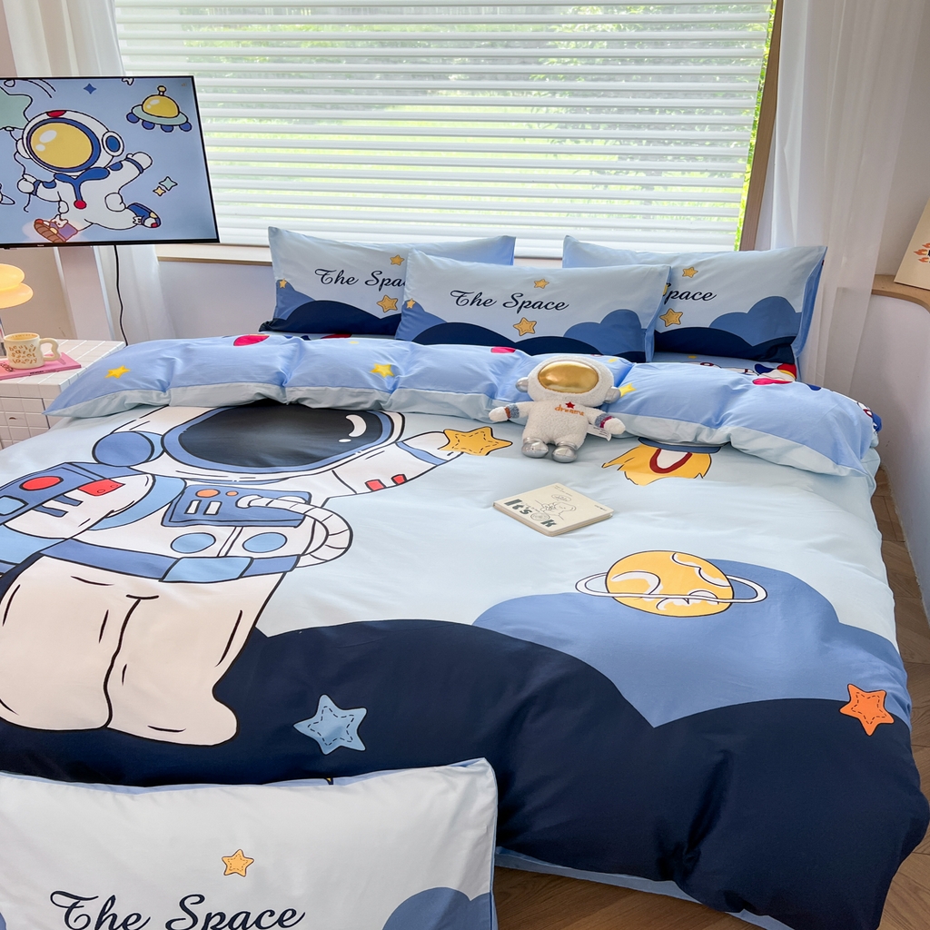 91家纺网 家纺一手货源 找家纺 孩子王 2025新款亲肤活性大版纯棉专版太空人卡通学生儿童宿舍四件套系列 宇航火箭