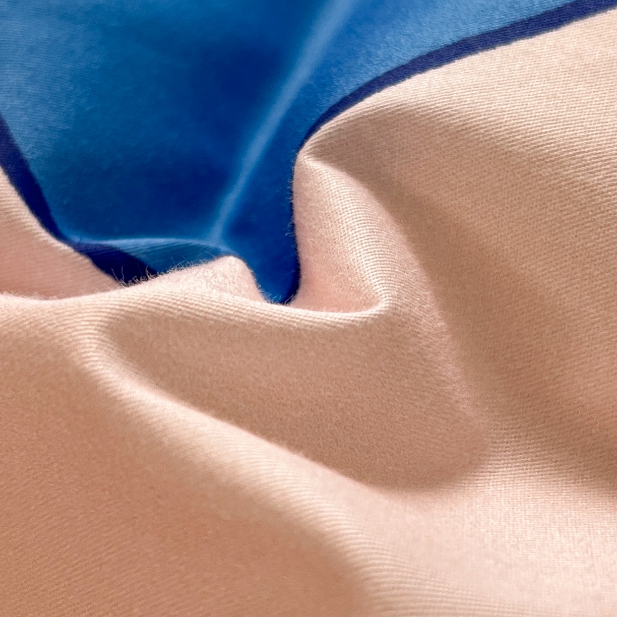 91家纺网 家纺一手货源 找家纺 孩子王 2025新款亲肤活性大版纯棉专版太空人卡通学生儿童宿舍四件套系列 遨游太空