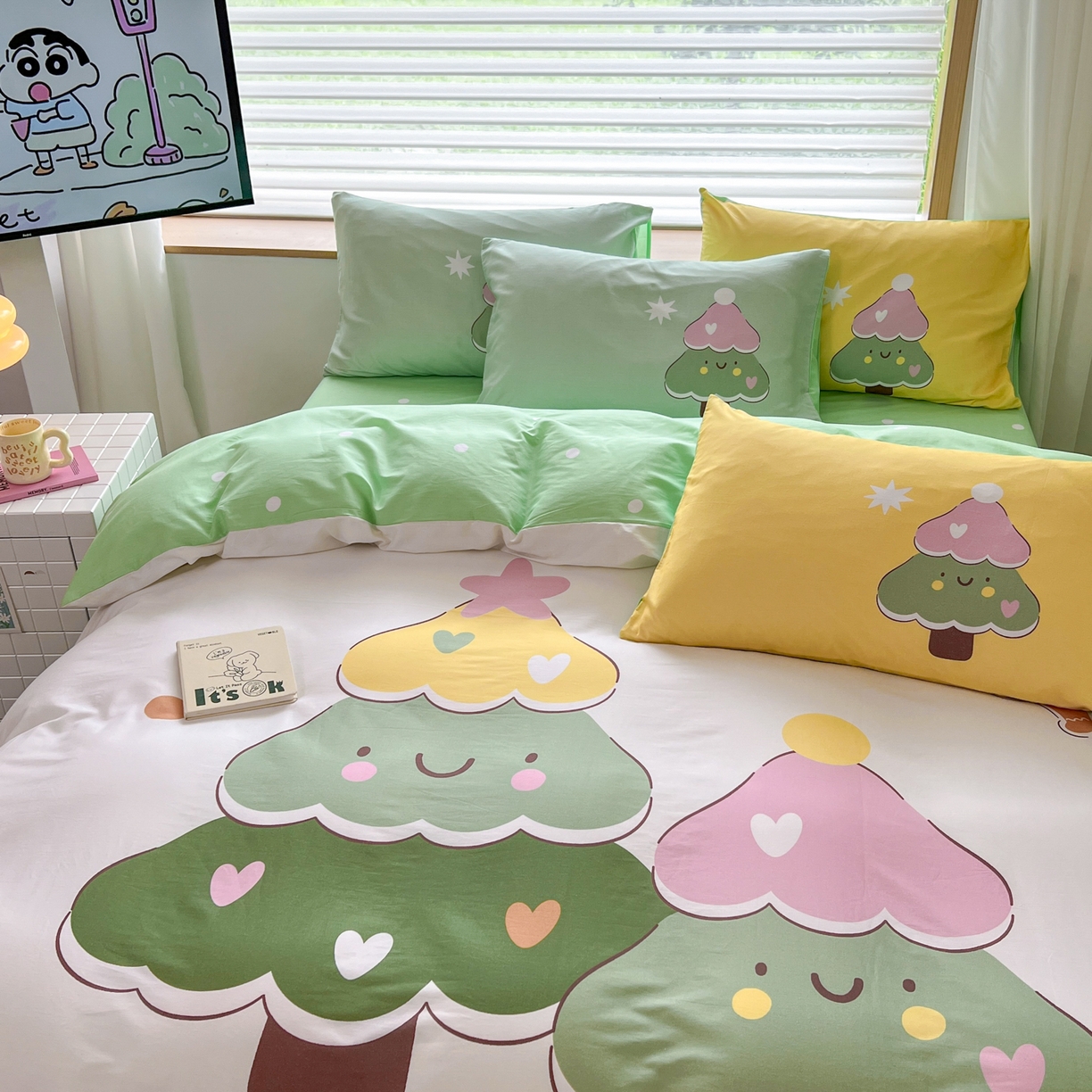 91家纺网 家纺一手货源 找家纺 孩子王 2025新款亲肤活性大版纯棉专版太空人卡通学生儿童宿舍四件套系列 发财树