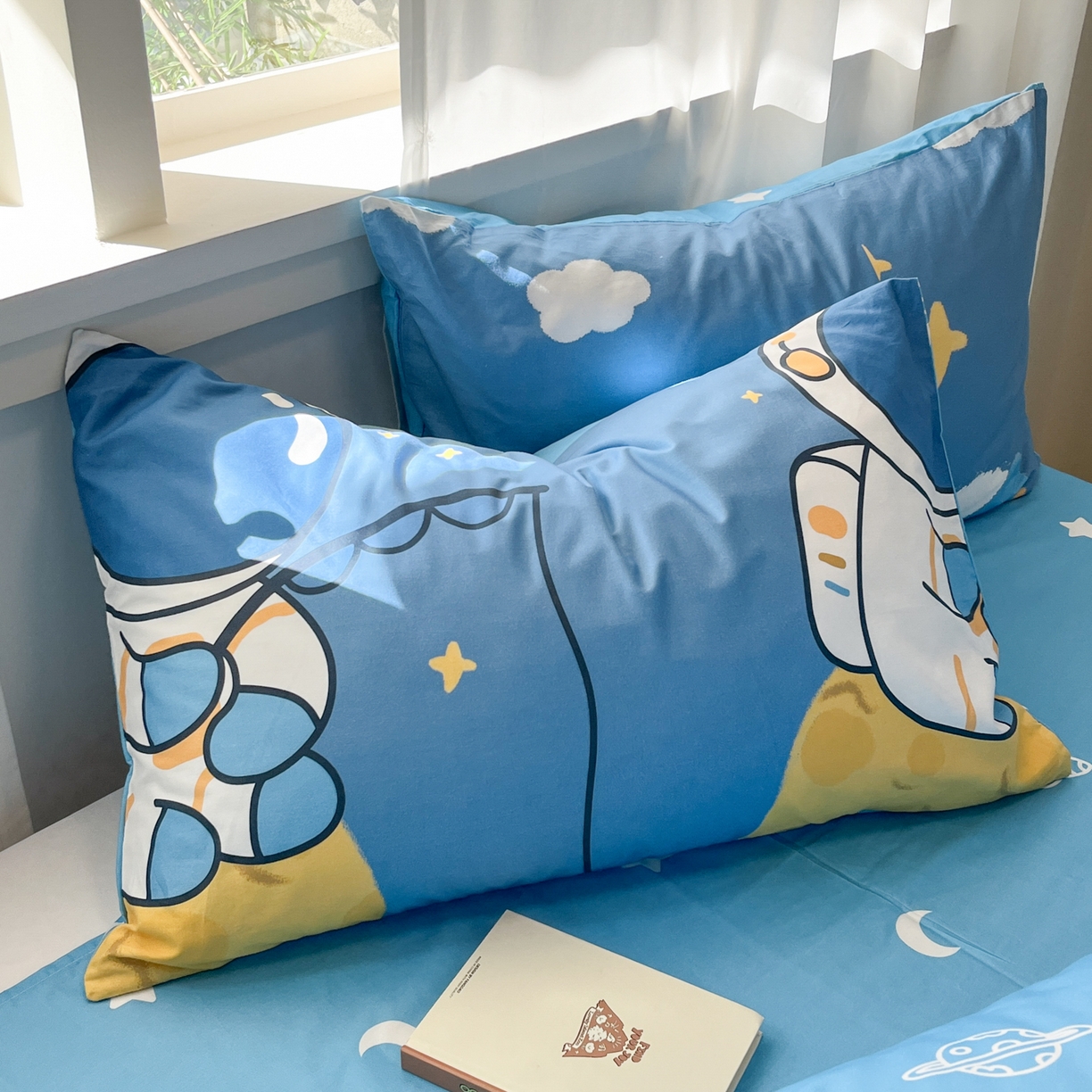 91家纺网 家纺一手货源 找家纺 （总）孩子王家纺 2026新款卡通活性亲全棉纯棉专版太空人恐龙系列四件套