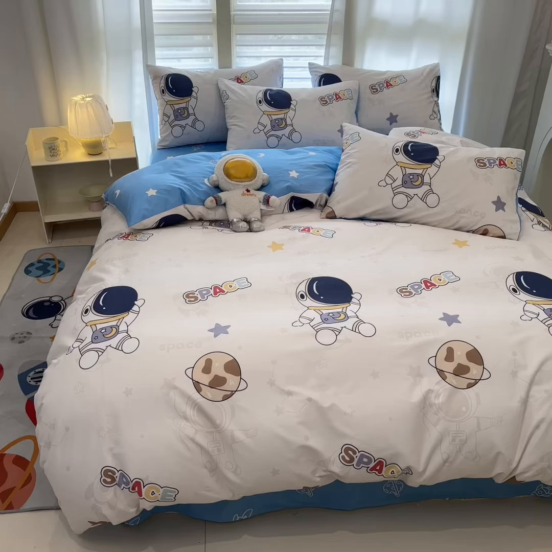 91家纺网 家纺一手货源 找家纺 孩子王家纺 2026新款卡通活性亲全棉纯棉专版太空人恐龙系列四件套 太空领航员