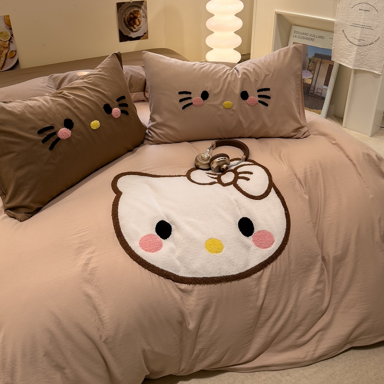 91家纺网 家纺一手货源 找家纺 曼谷家纺 2026年 水洗棉兔毛贴布绣萌小甜四件套被套床单学生双人 萌小甜-奶咖