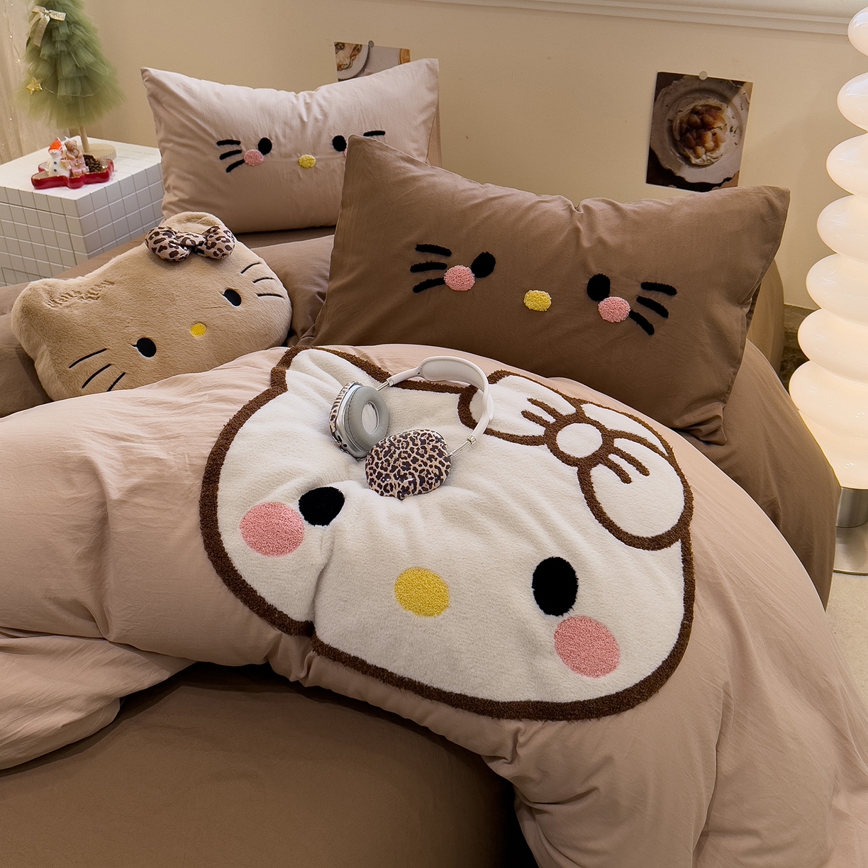 91家纺网 家纺一手货源 找家纺 曼谷家纺 2026年 水洗棉兔毛贴布绣萌小甜四件套被套床单学生双人 萌小甜-奶咖