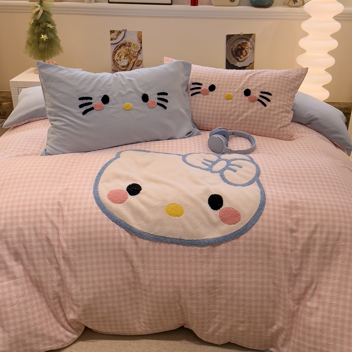 91家纺网 家纺一手货源 找家纺 曼谷家纺 2026年 水洗棉兔毛贴布绣萌小甜四件套被套床单学生双人 萌小甜-粉小格兰