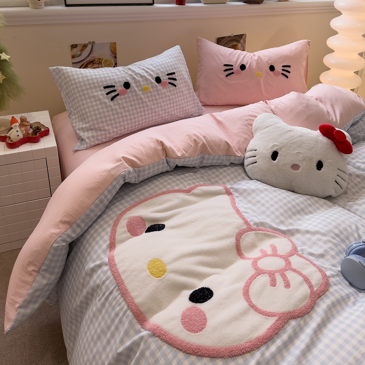 91家纺网 家纺一手货源 找家纺 曼谷家纺 2026年 水洗棉兔毛贴布绣萌小甜四件套被套床单学生双人 萌小甜-蓝小格粉