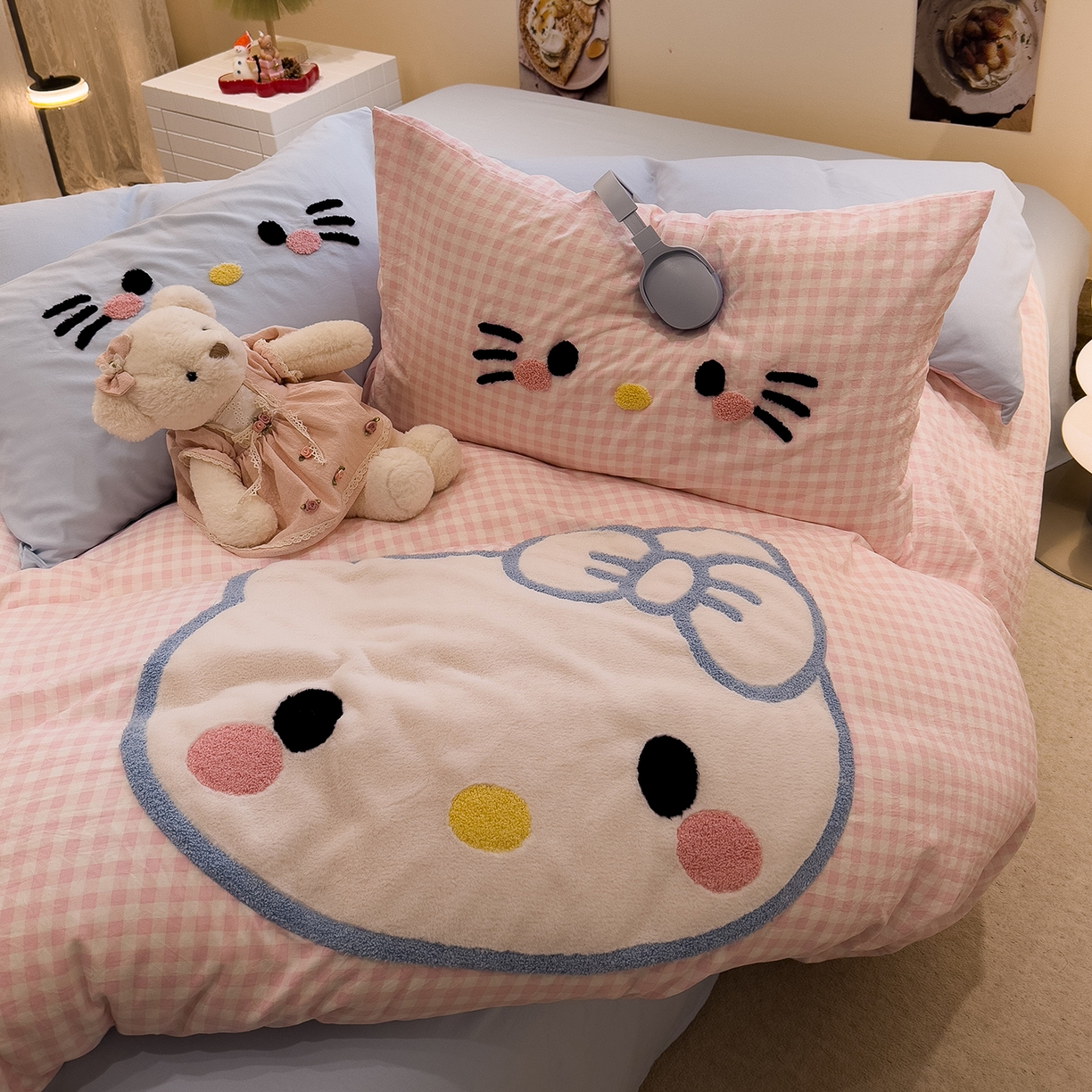 91家纺网 家纺一手货源 找家纺 曼谷家纺 2026年 水洗棉兔毛贴布绣萌小甜四件套被套床单学生双人 萌小甜-粉小格兰