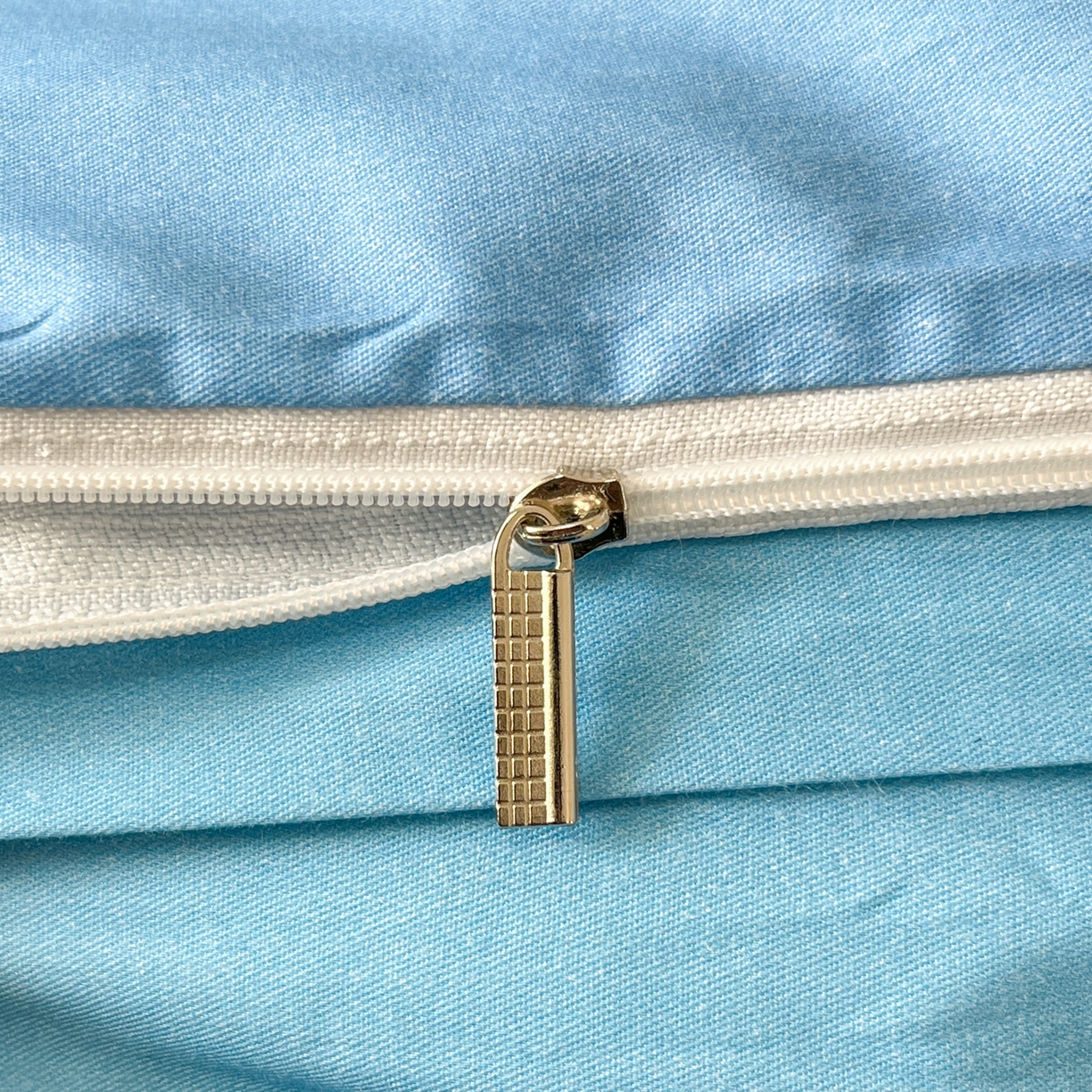 91家纺网 家纺一手货源 找家纺 孩子王家纺 2026新款卡通活性亲全棉纯棉专版太空人恐龙系列四件套 星辰追梦