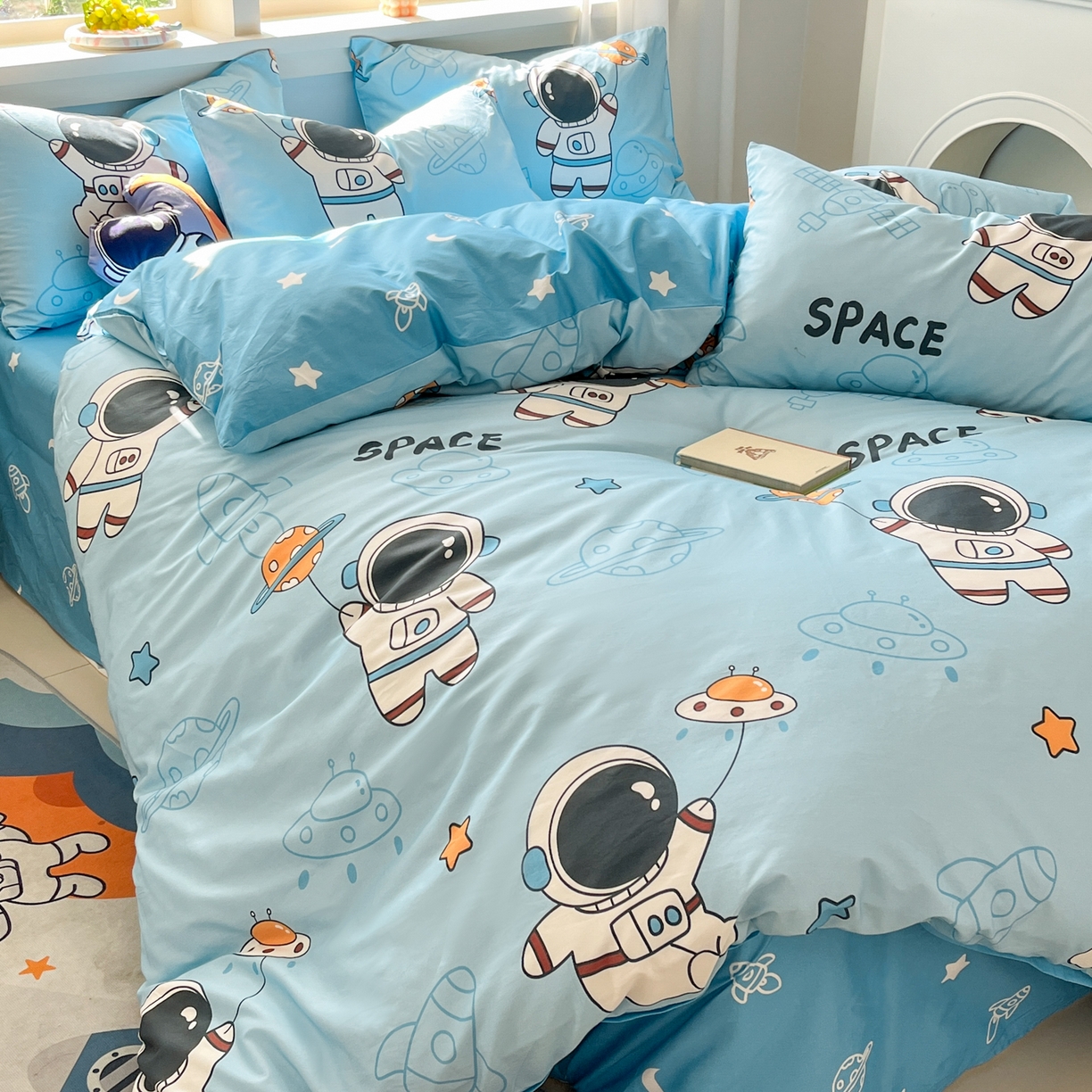 91家纺网 家纺一手货源 找家纺 孩子王家纺 2026新款卡通活性亲全棉纯棉专版太空人恐龙系列四件套 淘气星球